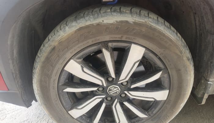 2019 MG HECTOR SHARP 2.0 DIESEL, Diesel, Manual, 94,519 km, tyre
