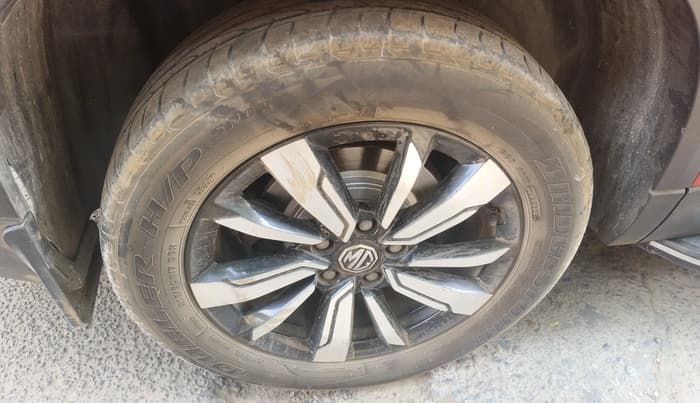 2019 MG HECTOR SHARP 2.0 DIESEL, Diesel, Manual, 94,519 km, tyre