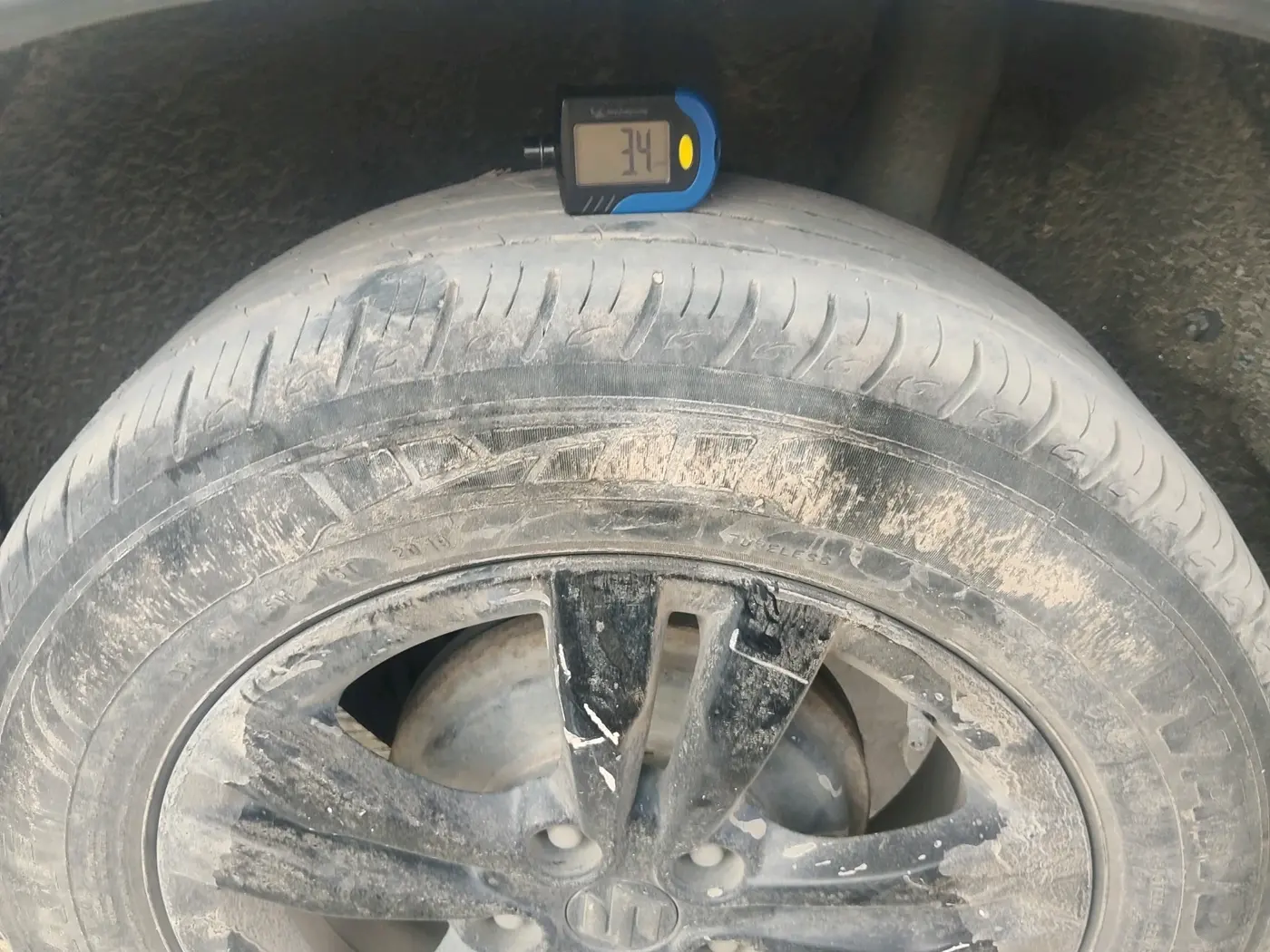 2019 Maruti Vitara Brezza ZDI AMT, Diesel, Automatic, 89,324 km, tyre