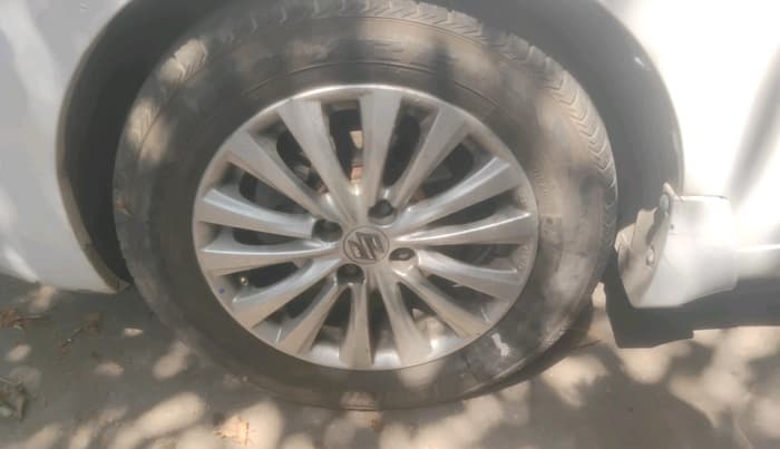 2016 Maruti Ciaz ZXI AT, Petrol, Automatic, 78,242 km, tyre