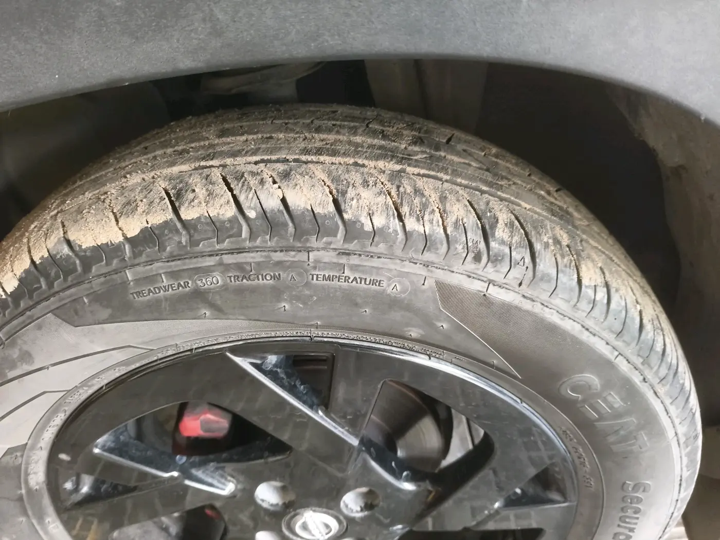 2023 Nissan MAGNITE XV CVT TURBO KURO EDITION , Petrol, Automatic, 22,000 km, tyre