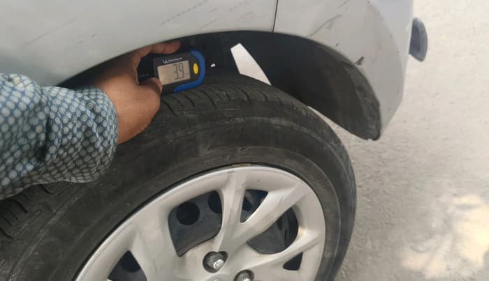 2019 Hyundai Grand i10 SPORTZ 1.2 KAPPA VTVT, Petrol, Manual, 1,00,282 km, tyre