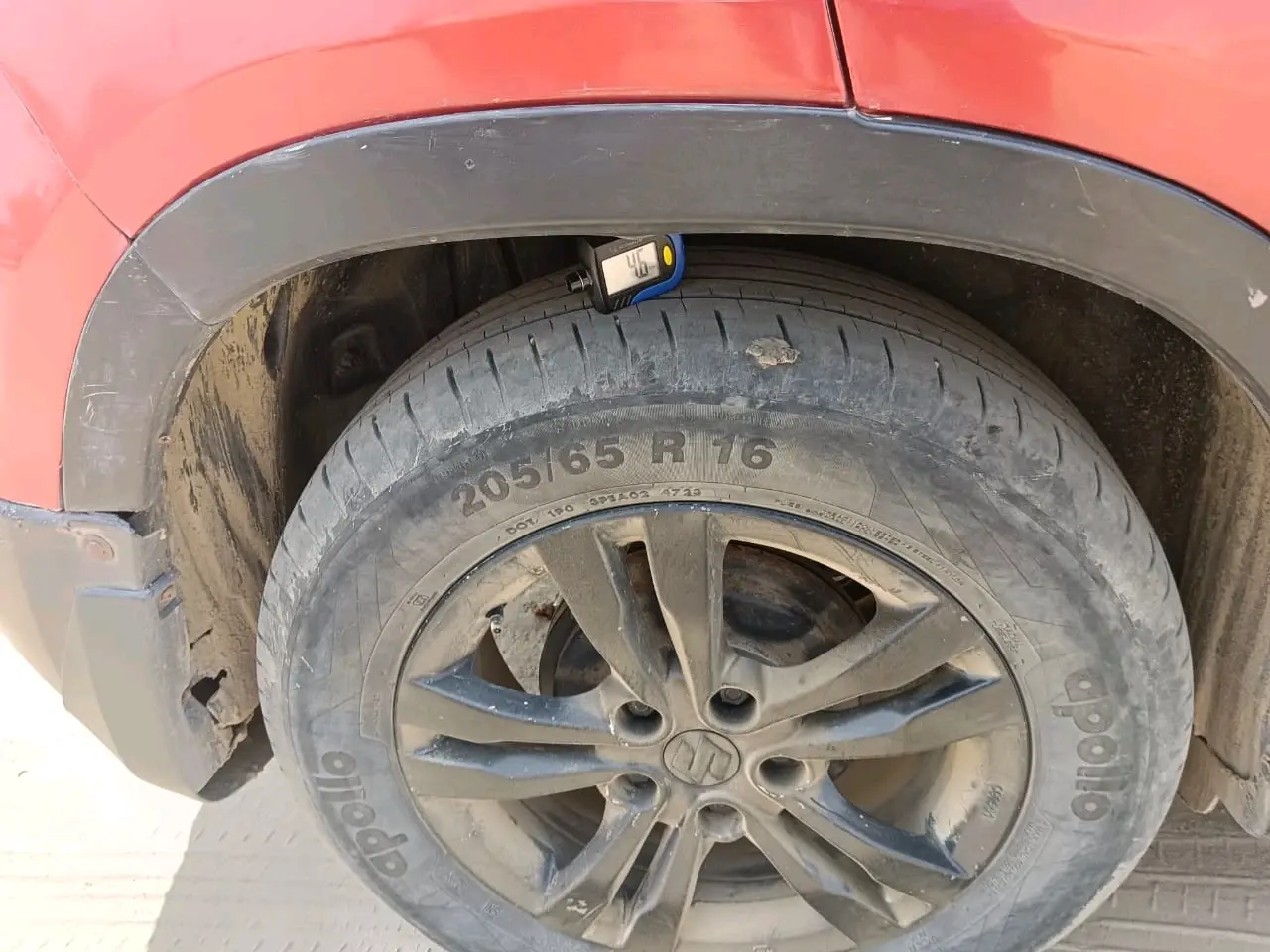 2016 Maruti Vitara Brezza VDI (O), Diesel, Manual, 1,42,982 km, tyre