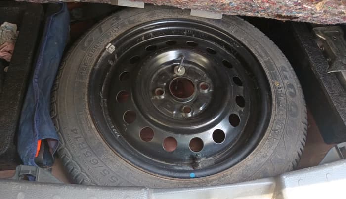 2011 Maruti Wagon R 1.0 VXI, Petrol, Manual, 19,028 km, tyre