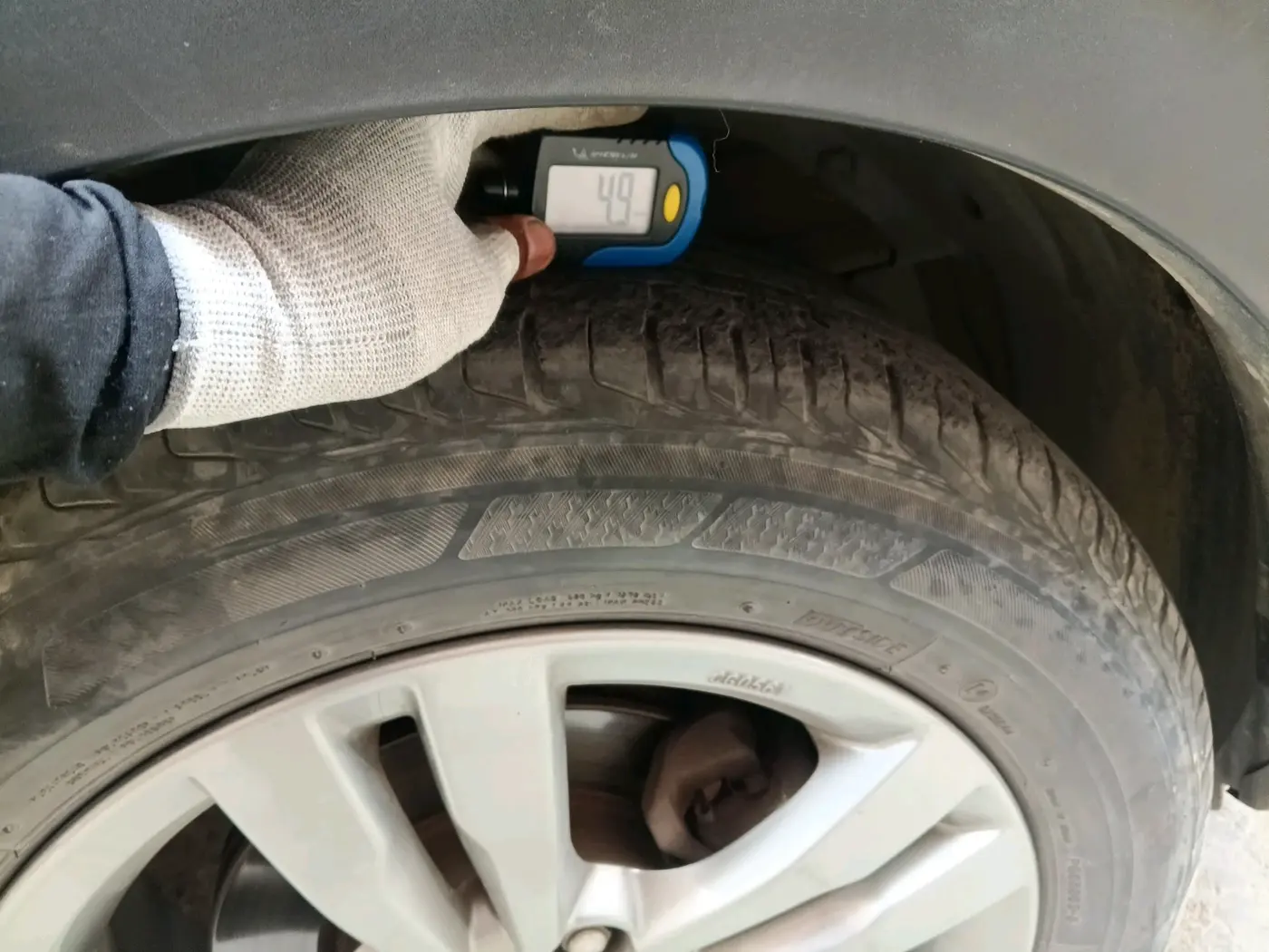 2019 Maruti XL6 ALPHA MT, Petrol, Manual, 1,14,001 km, tyre