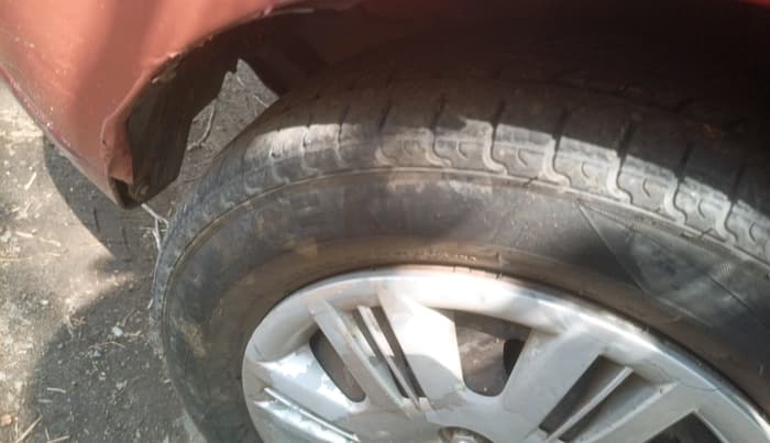 2011 Hyundai Santro Xing GLS, Petrol, Manual, 85,016 km, tyre