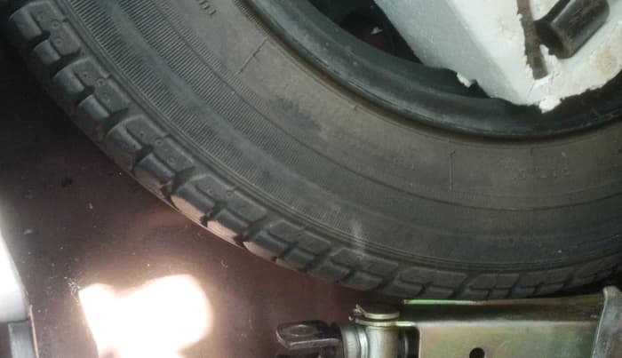 2011 Hyundai Santro Xing GLS, Petrol, Manual, 85,016 km, tyre