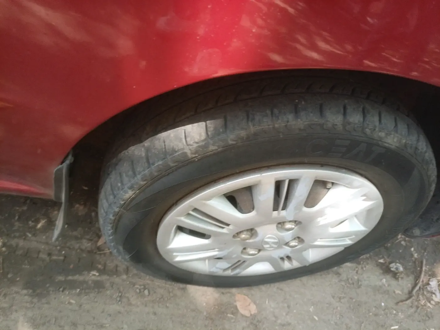 2011 Hyundai Santro Xing GLS, Petrol, Manual, 85,016 km, tyre