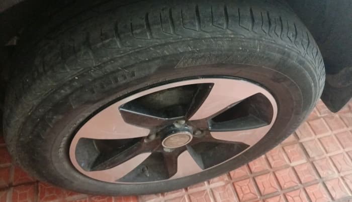 2018 Tata NEXON XZ PLUS DIESEL, Diesel, Manual, 3,35,708 km, tyre