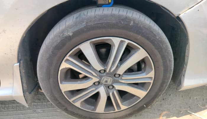 2017 Honda City 1.5L I-DTEC V, Diesel, Manual, 1,10,229 km, tyre