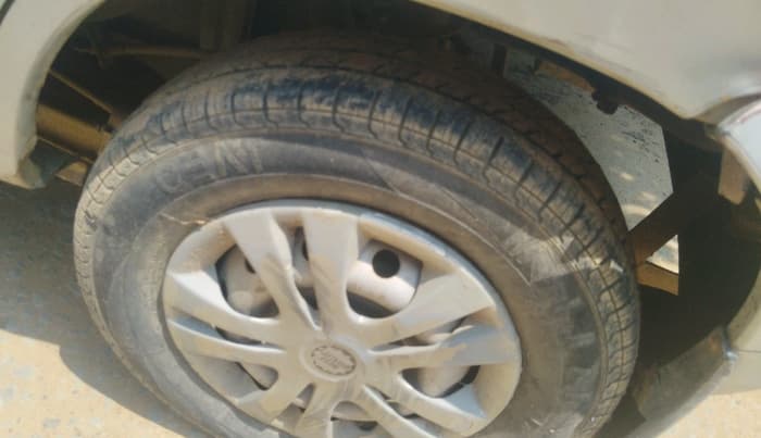 2011 Maruti Alto LXI, Petrol, Manual, 44,125 km, tyre