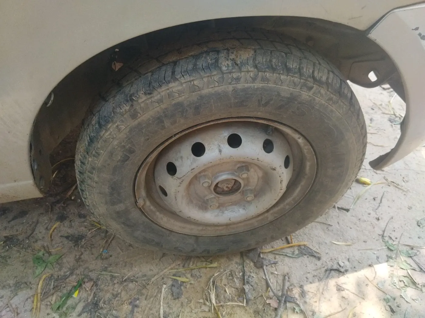2011 Maruti Alto LXI, Petrol, Manual, 44,125 km, tyre