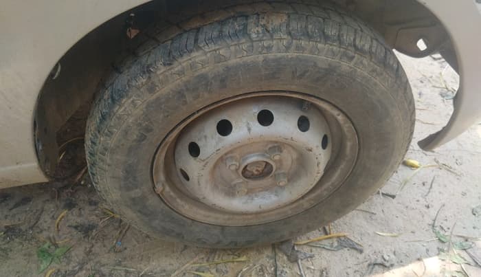 2011 Maruti Alto LXI, Petrol, Manual, 44,125 km, tyre