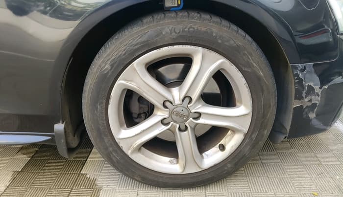 2013 Audi A4 2.0 TDI S LINE, Diesel, Automatic, 68,887 km, tyre