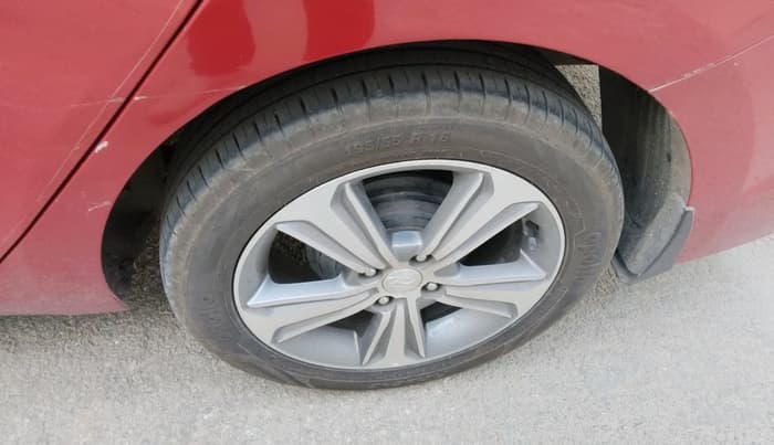 2019 Hyundai Verna 1.6 VTVT SX, Petrol, Manual, 92,156 km, tyre