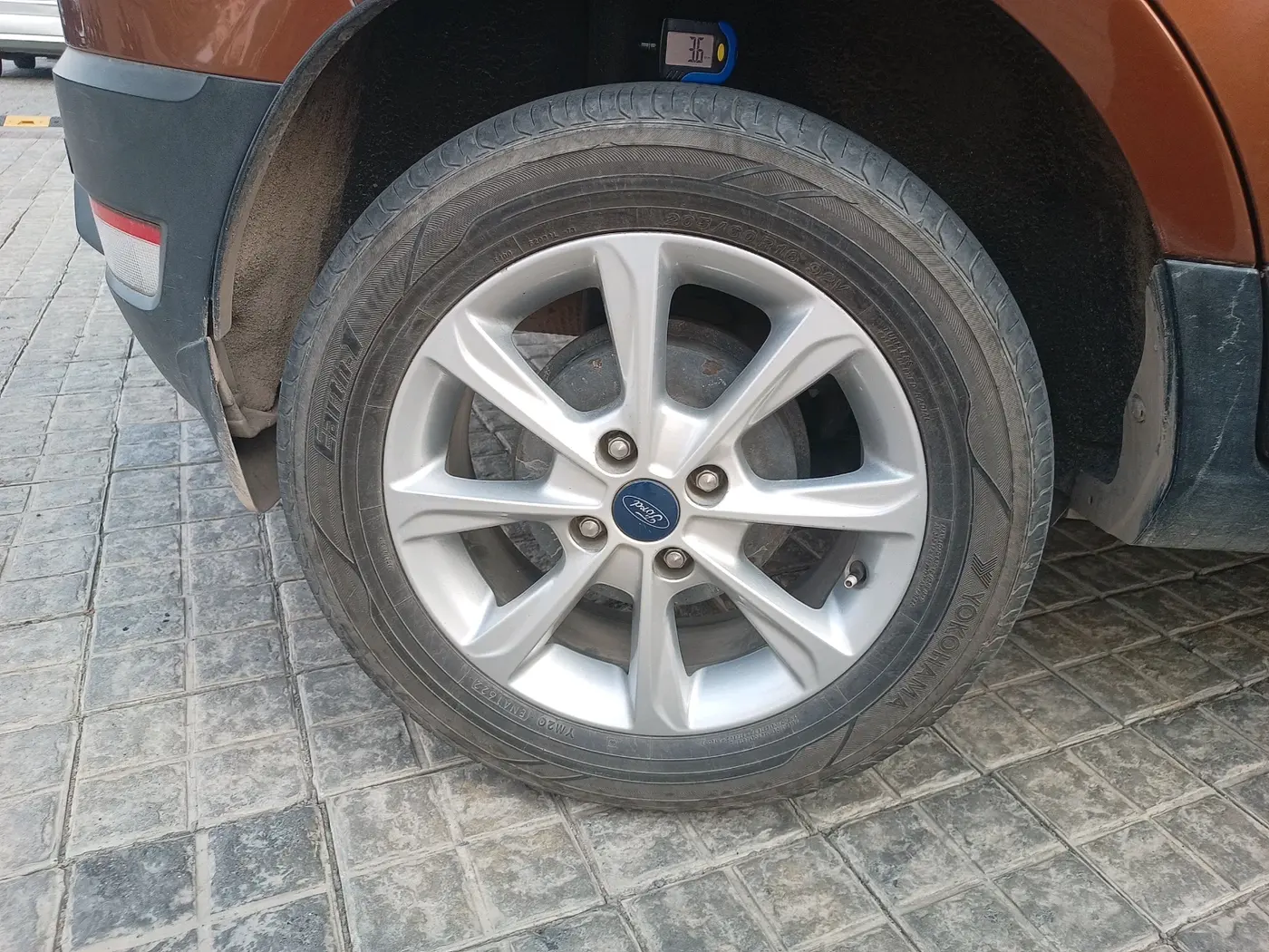 2018 Ford Ecosport TITANIUM 1.5L PETROL, Petrol, Manual, 1,04,507 km, tyre