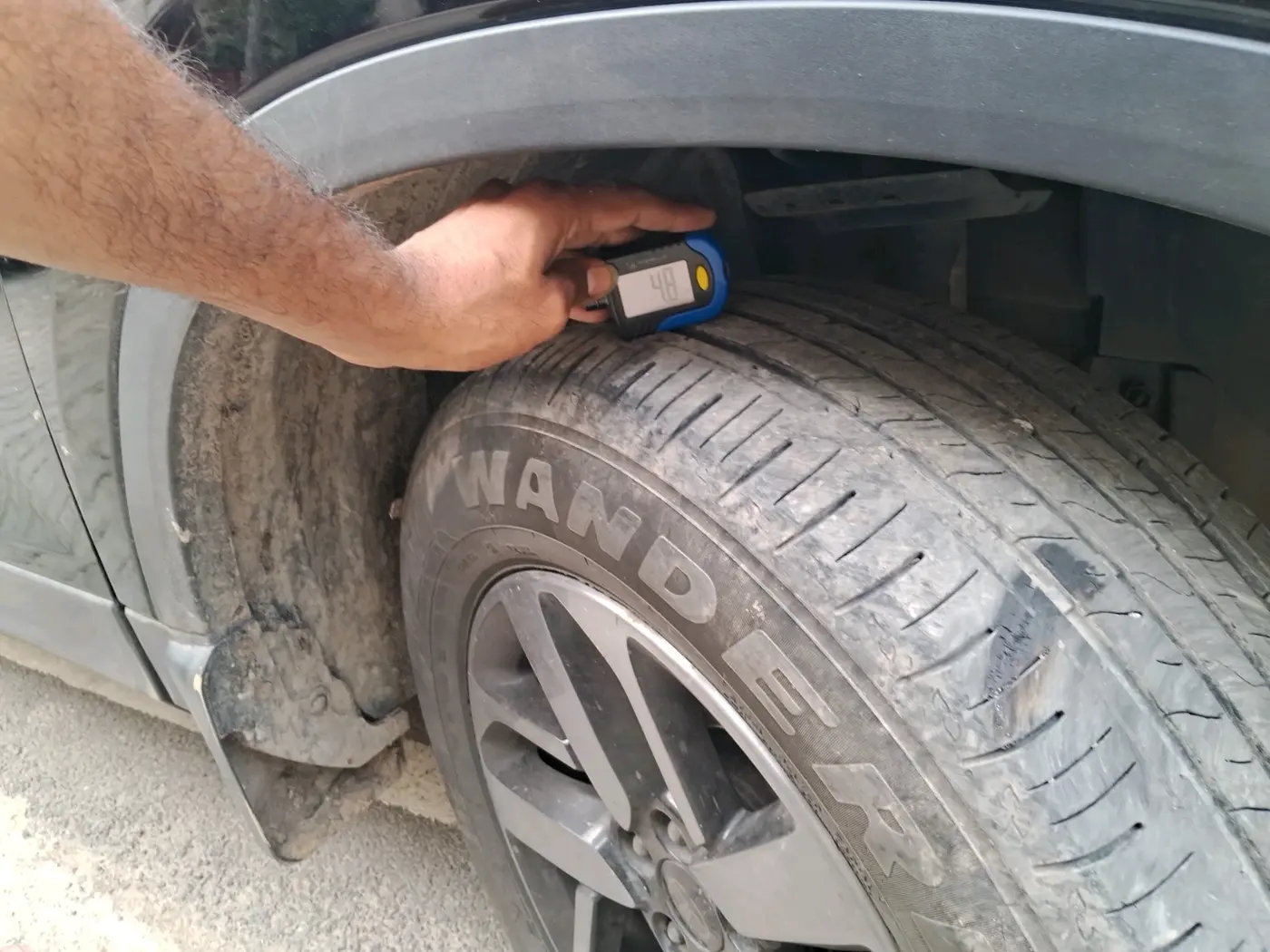 2025 Tata Harrier PURE PLUS S DARK EDITION, Diesel, Manual, 43,039 km, tyre