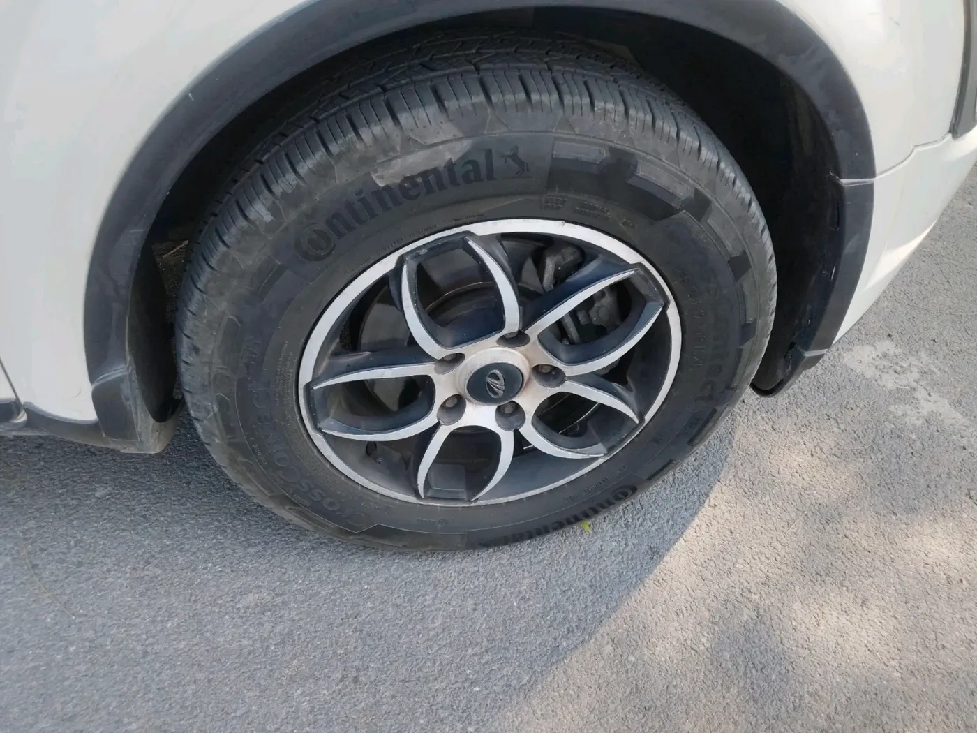2019 Mahindra XUV500 W7, Diesel, Manual, 88,964 km, tyre