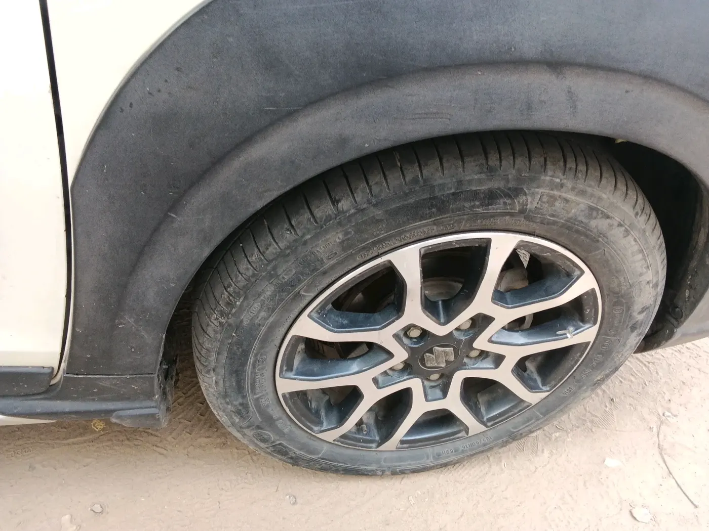 2023 Maruti XL6 ZETA AT, Petrol, Automatic, 82,593 km, tyre
