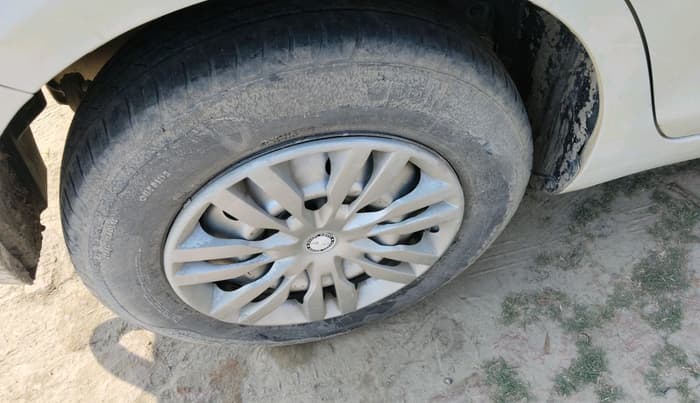 2016 Maruti Swift Dzire LDI, Diesel, Manual, 86,650 km, tyre