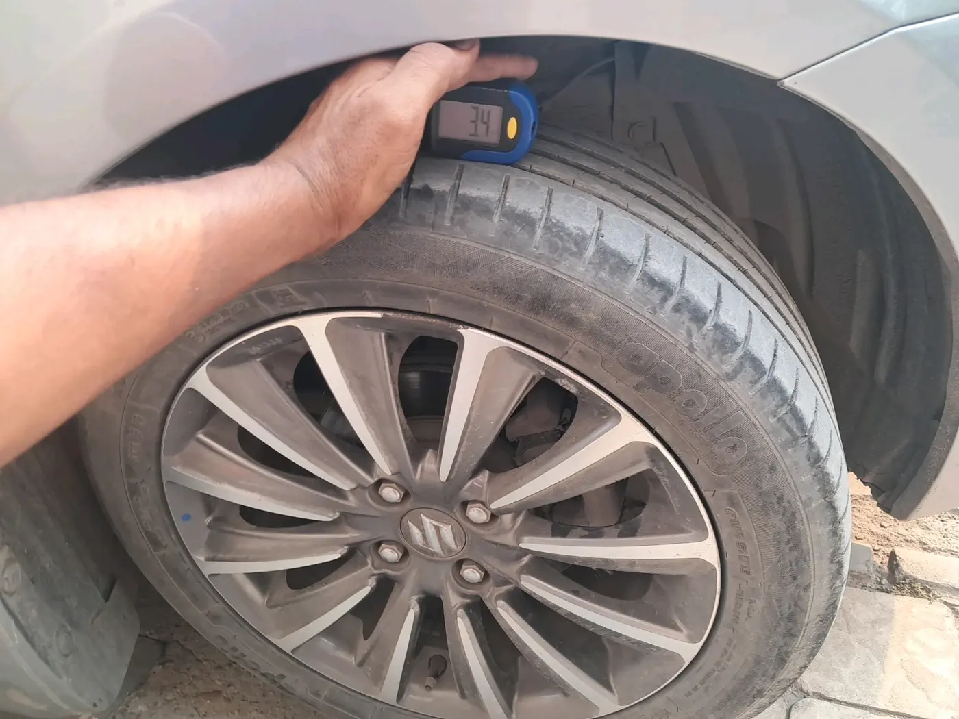 2018 Maruti Ciaz ALPHA 1.5 SHVS PETROL, Petrol, Manual, 76,393 km, tyre