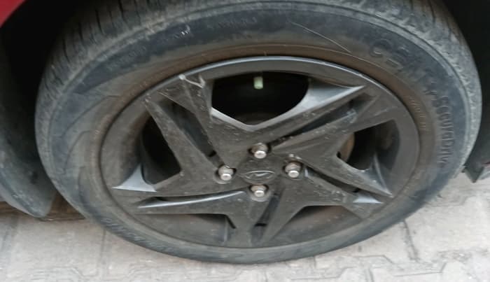 2020 Hyundai NEW I20 SPORTZ 1.2 AT, Petrol, Automatic, 36,530 km, tyre