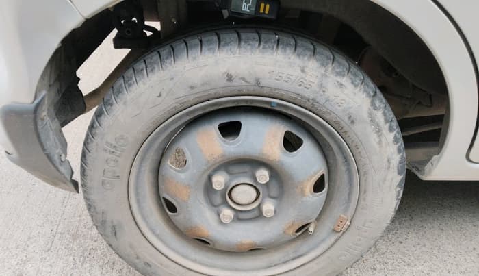 2015 Maruti Alto K10 VXI AMT, Petrol, Automatic, 89,229 km, tyre