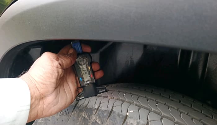 2025 Maruti Grand Vitara DELTA CNG, CNG, Manual, 16,004 km, tyre