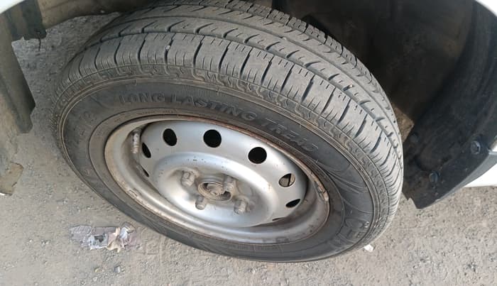 2016 Maruti Wagon R 1.0 LXI CNG, CNG, Manual, 1,16,757 km, tyre