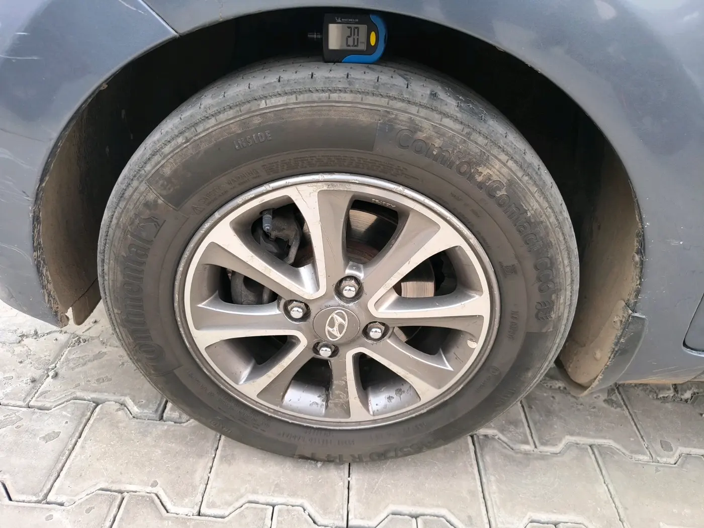 2014 Hyundai Grand i10 ASTA 1.2 KAPPA VTVT, Petrol, Manual, 1,15,481 km, tyre