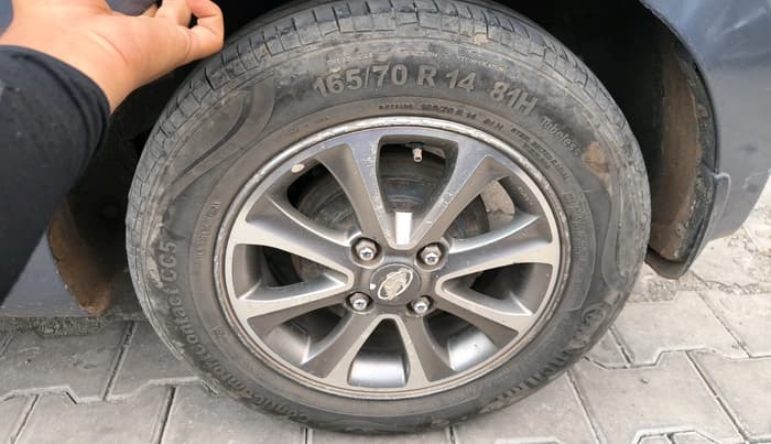 2014 Hyundai Grand i10 ASTA 1.2 KAPPA VTVT, Petrol, Manual, 1,15,481 km, tyre