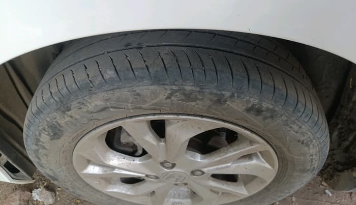 2019 Honda Amaze 1.2L I-VTEC V, Petrol, Manual, 1,08,823 km, tyre