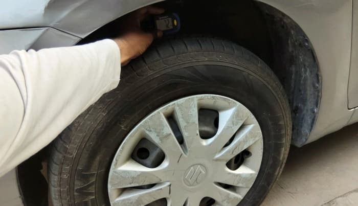 2014 Maruti Swift Dzire VXI, Petrol, Manual, 1,34,204 km, tyre