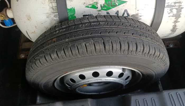 2021 Tata ALTROZ XZ PETROL, CNG, Manual, 58,573 km, tyre