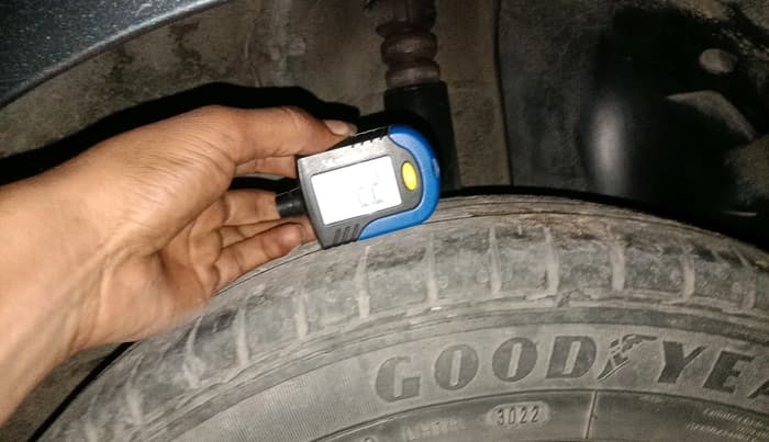 2023 Tata ALTROZ XM PLUS CNG, CNG, Manual, 98,702 km, tyre