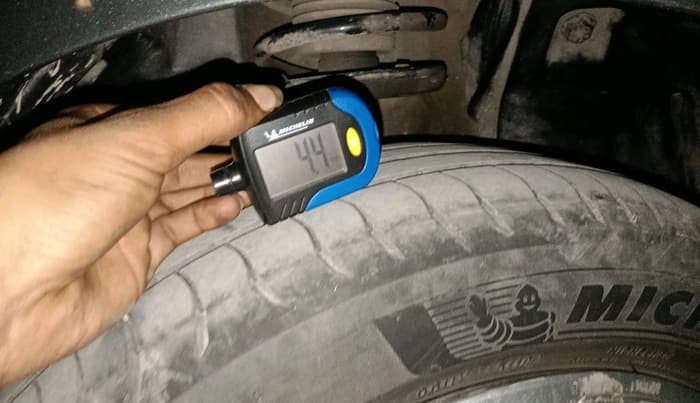 2023 Tata ALTROZ XM PLUS CNG, CNG, Manual, 98,702 km, tyre