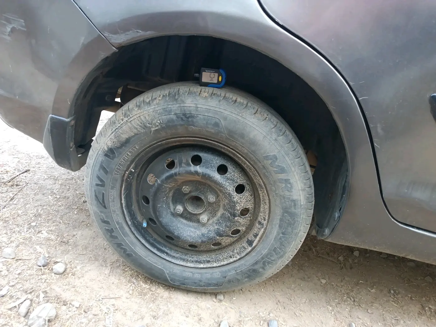 2015 Maruti Swift Dzire VDI, Diesel, Manual, 94,045 km, tyre
