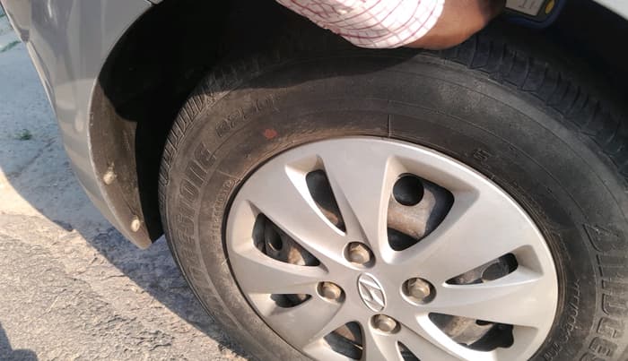 2012 Hyundai i10 MAGNA 1.2, Petrol, Manual, 11,341 km, tyre