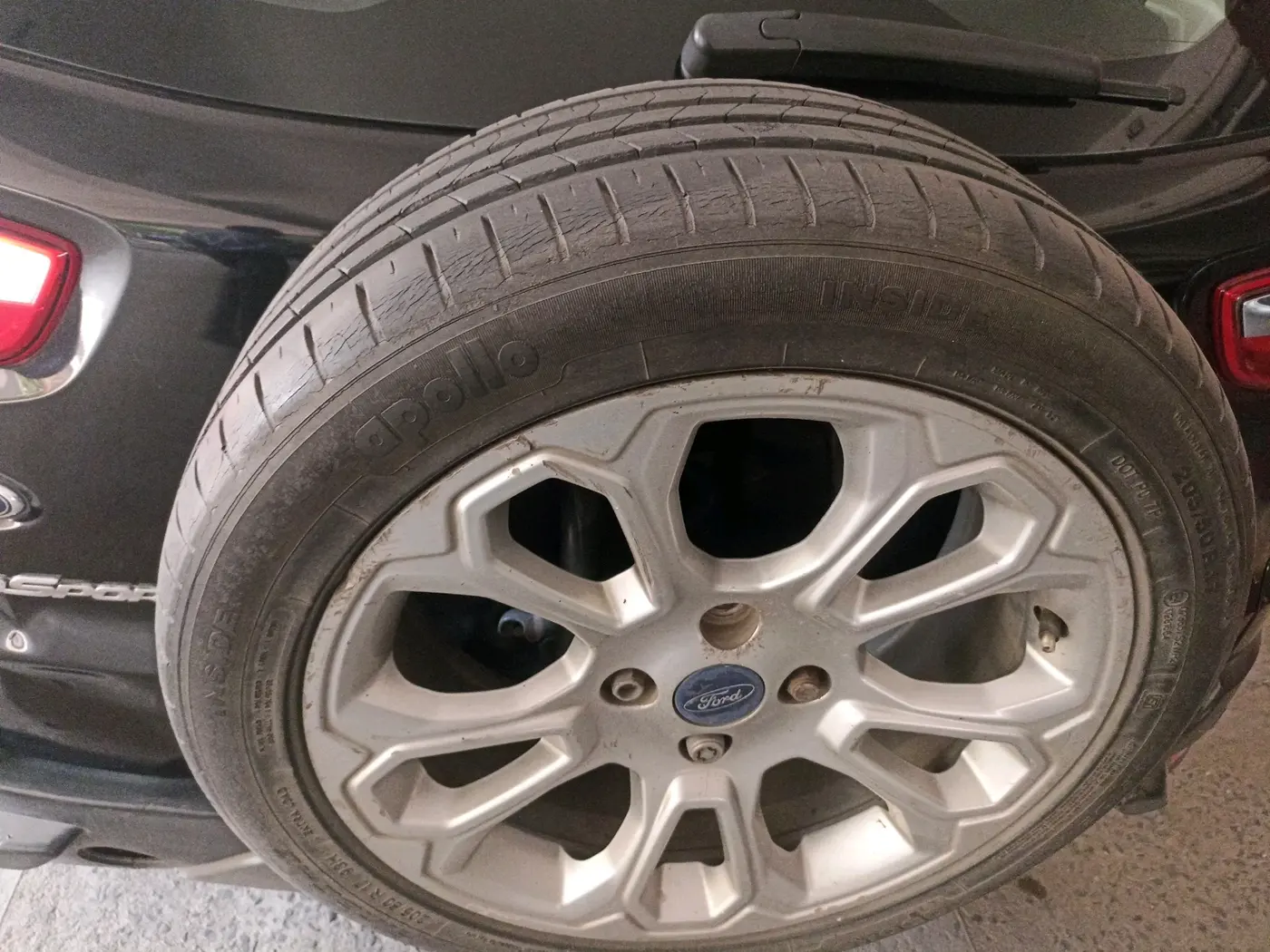 2018 Ford Ecosport TITANIUM 1.5L DIESEL, Diesel, Manual, 1,38,948 km, tyre