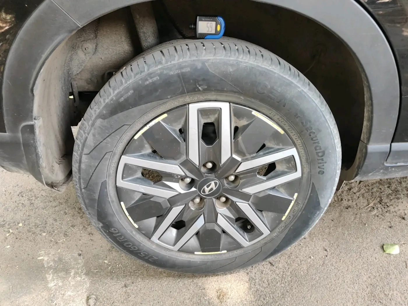 2022 Hyundai VENUE S PLUS 1.5 CRDI, Diesel, Manual, 32,000 km, tyre