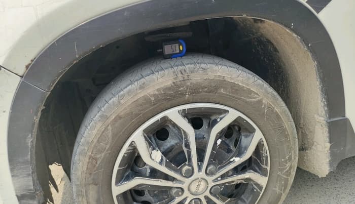 2018 Maruti Vitara Brezza VDI (O), Diesel, Manual, 1,11,116 km, tyre
