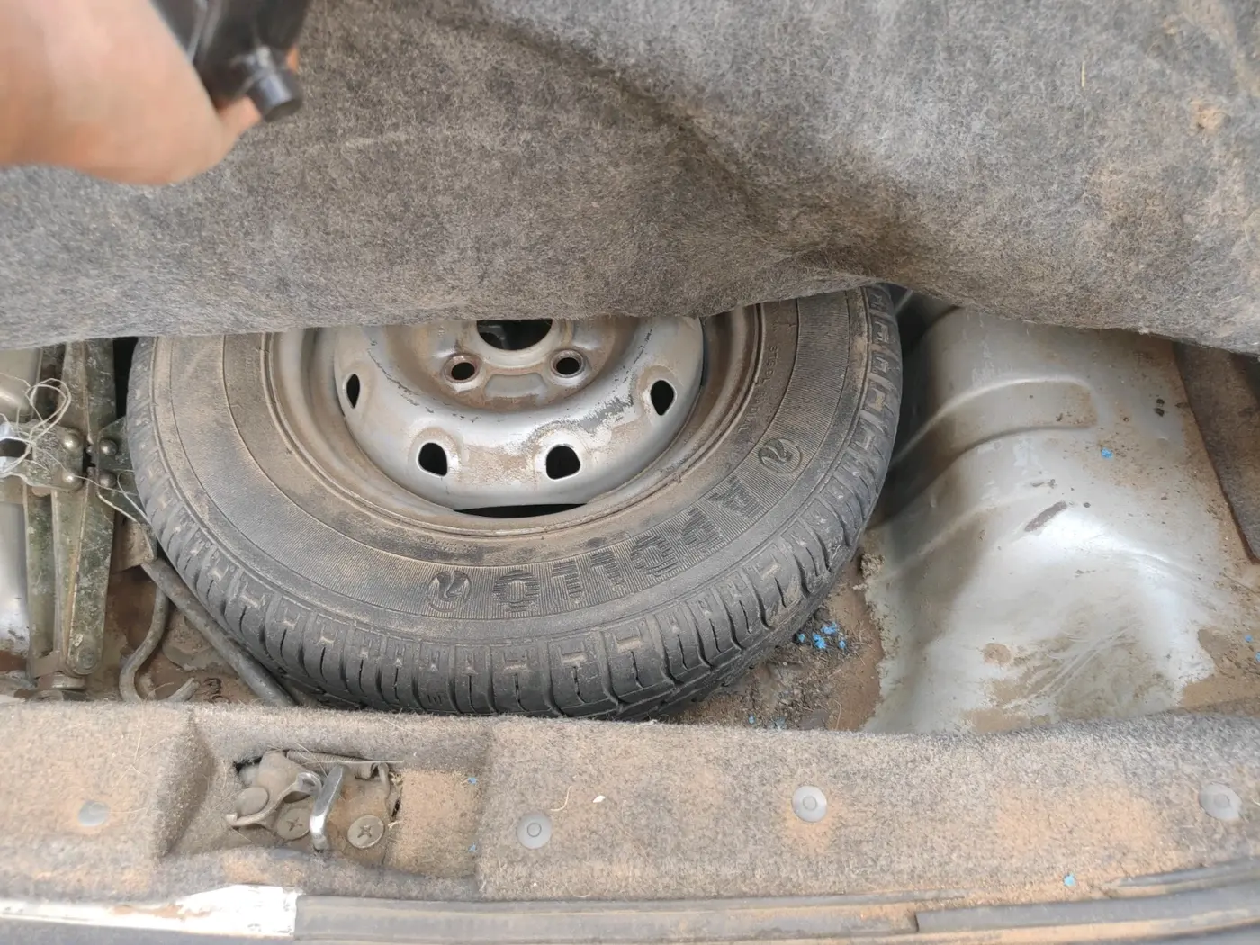 2008 Maruti Alto STD, Petrol, Manual, 35,204 km, tyre