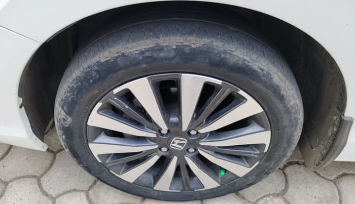 2024 Honda City 1.5L I-VTEC ZX CVT, Petrol, Automatic, 39,269 km, tyre