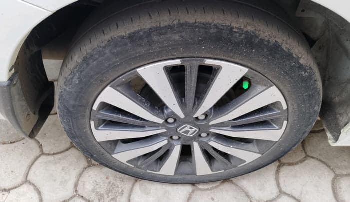 2024 Honda City 1.5L I-VTEC ZX CVT, Petrol, Automatic, 39,269 km, tyre