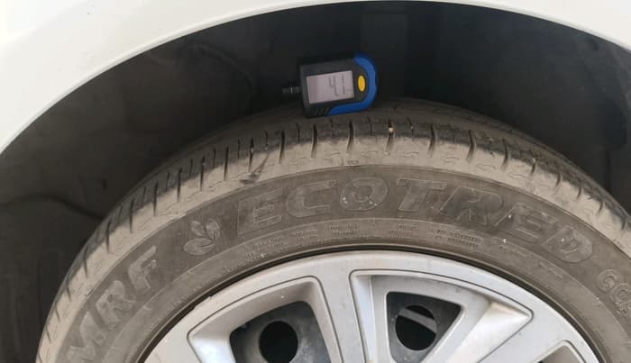 2023 Tata ALTROZ XM PLUS PETROL, Petrol, Manual, 65,356 km, tyre