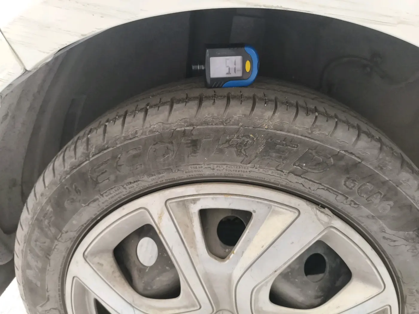 2023 Tata ALTROZ XM PLUS PETROL, Petrol, Manual, 65,356 km, tyre