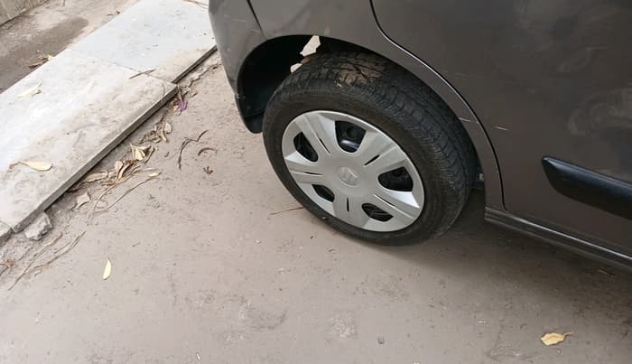 2018 Maruti Wagon R 1.0 VXI, Petrol, Manual, 51,276 km, tyre