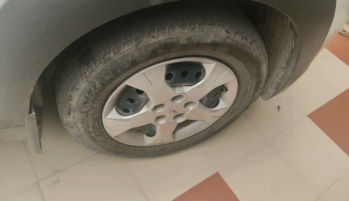 2024 Mahindra XUV 3XO MX3 1.5 Turbo Diesel Autoshift Plus, Diesel, Automatic, 30,061 km, tyre
