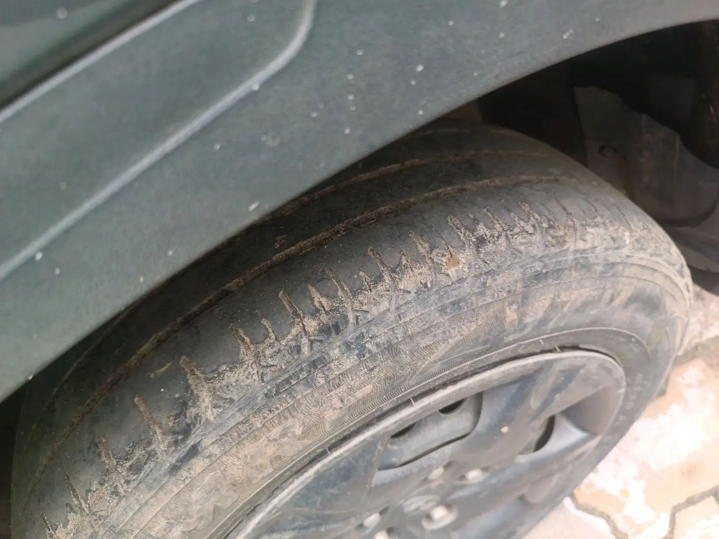 2023 Hyundai VENUE S 1.2, Petrol, Manual, 32,973 km, tyre