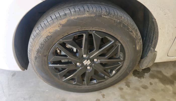 2024 Maruti Dzire ZXI, Petrol, Manual, 98,295 km, tyre